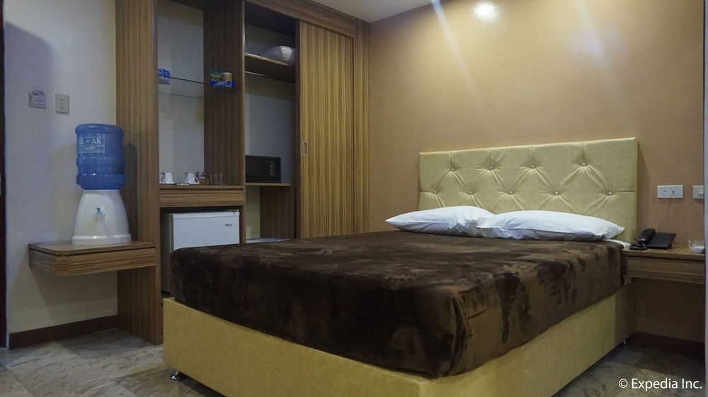 โรงแรมสกอร์ เบิร์ด อังเฮเลส ภายนอก รูปภาพ