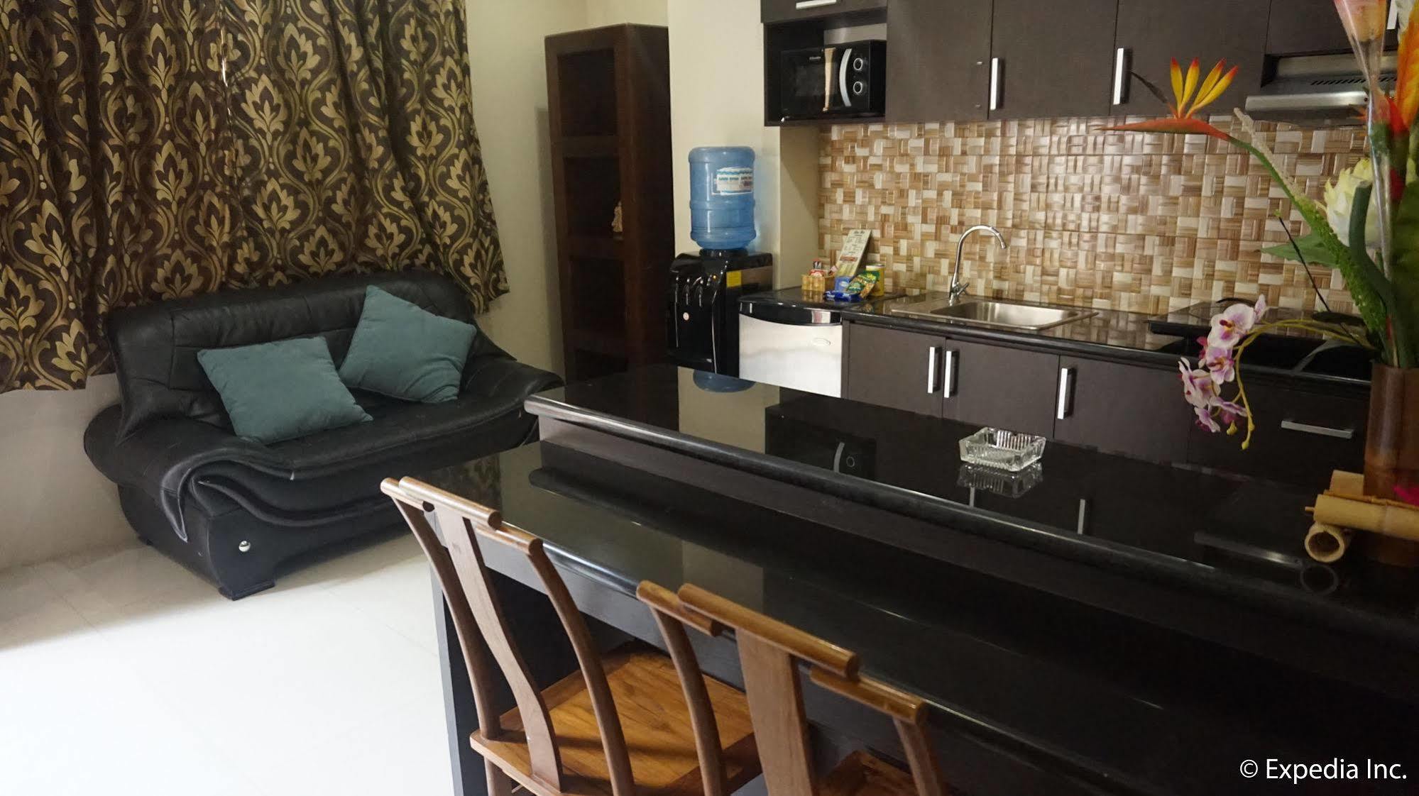 โรงแรมสกอร์ เบิร์ด อังเฮเลส ภายนอก รูปภาพ
